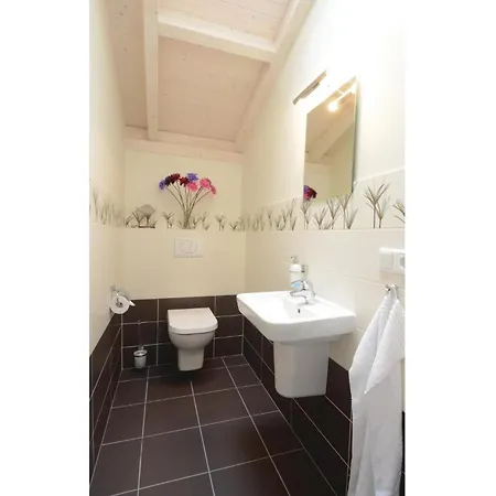 3 Bedroom Cozy In בית נופש