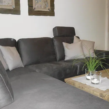 3 Bedroom Cozy In *