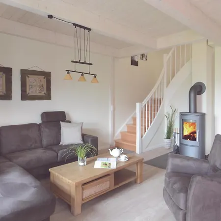 בית נופש 3 Bedroom Cozy In